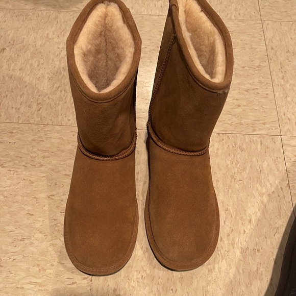 NWOT Bearpaw Tall Boots - Picture 1 of 4